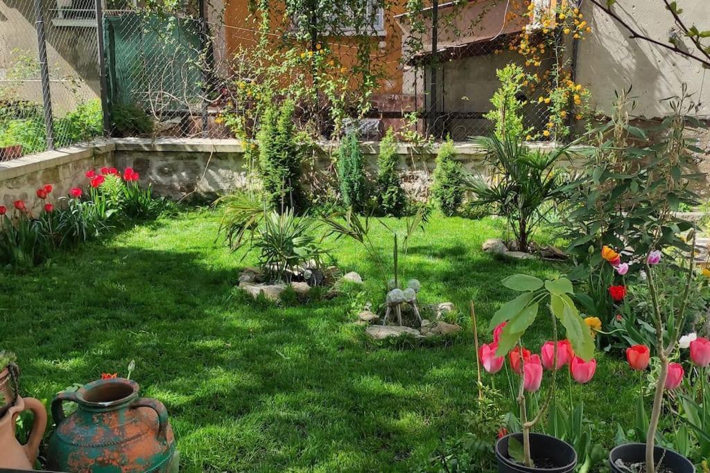 Διαμέρισμα A Lovely 2 Bedroom In The Heart Of *