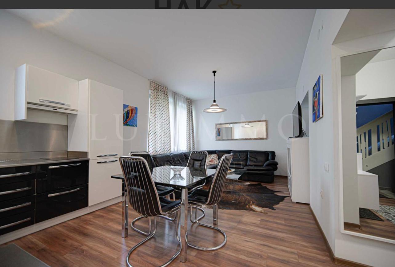 A Lovely 2 Bedroom In The Heart Of * Σόφια